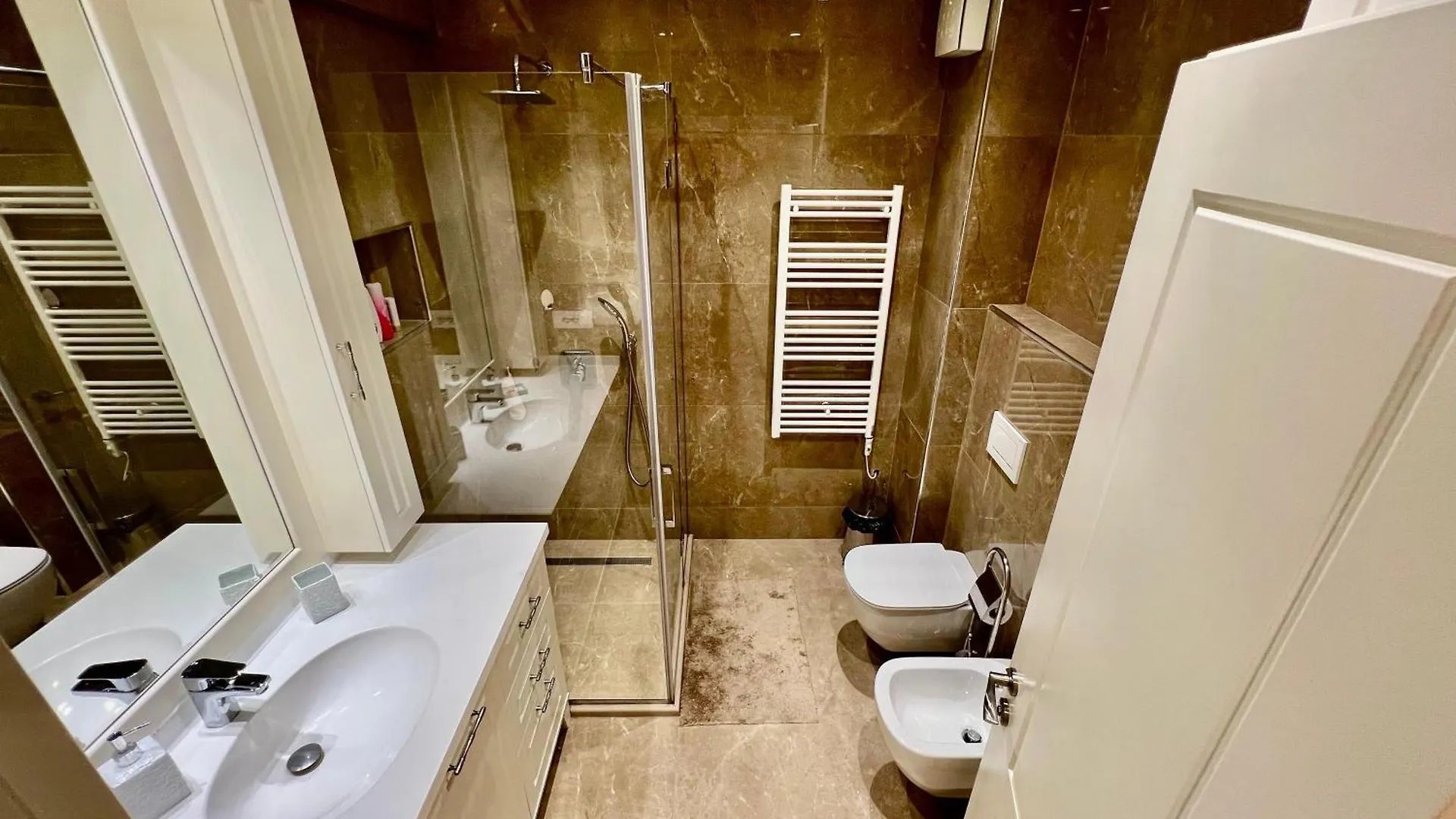 Апартаменты Top House Тирана Албания